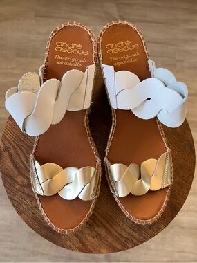 NEW LEATHER ANDRE ASSOUS RUMY PLATFORM WEDGE ESPADRILLE SANDALS ✨